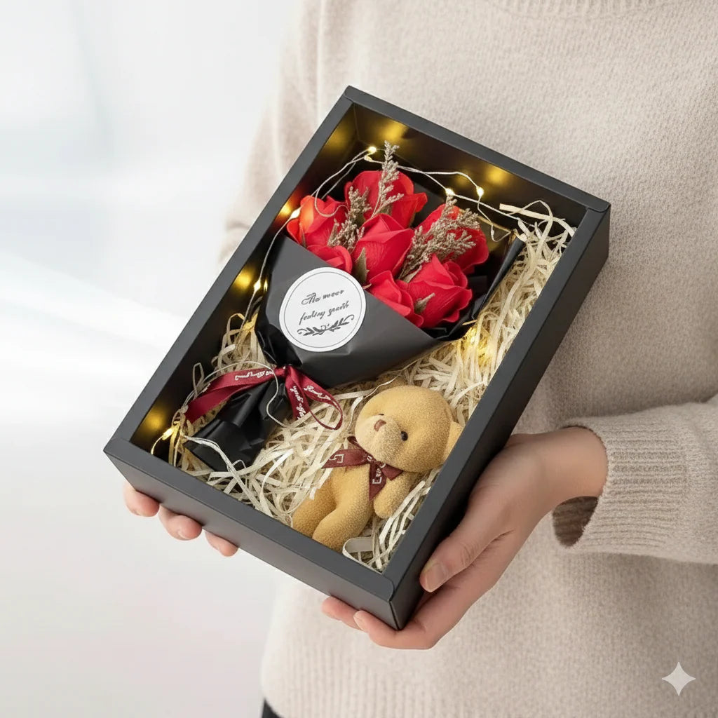 Luxury Love Set - Kutija sa 7 crvenih ruža, medom i LED Svetlom